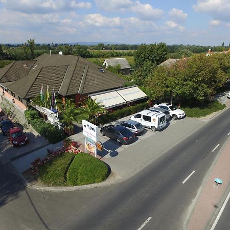Kisduna Etterem-Panzio Dunaharaszti Esterno foto