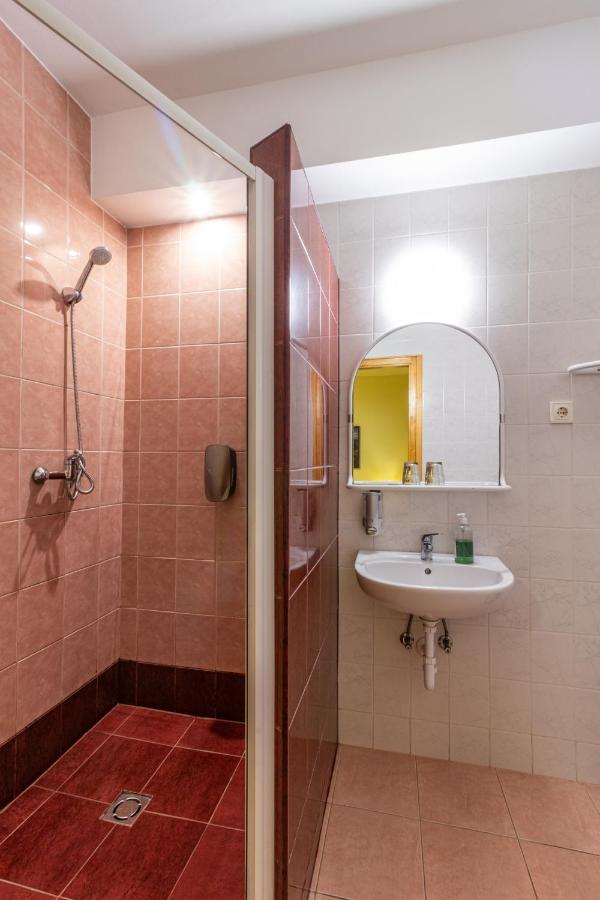 Kisduna Etterem-Panzio Dunaharaszti Esterno foto